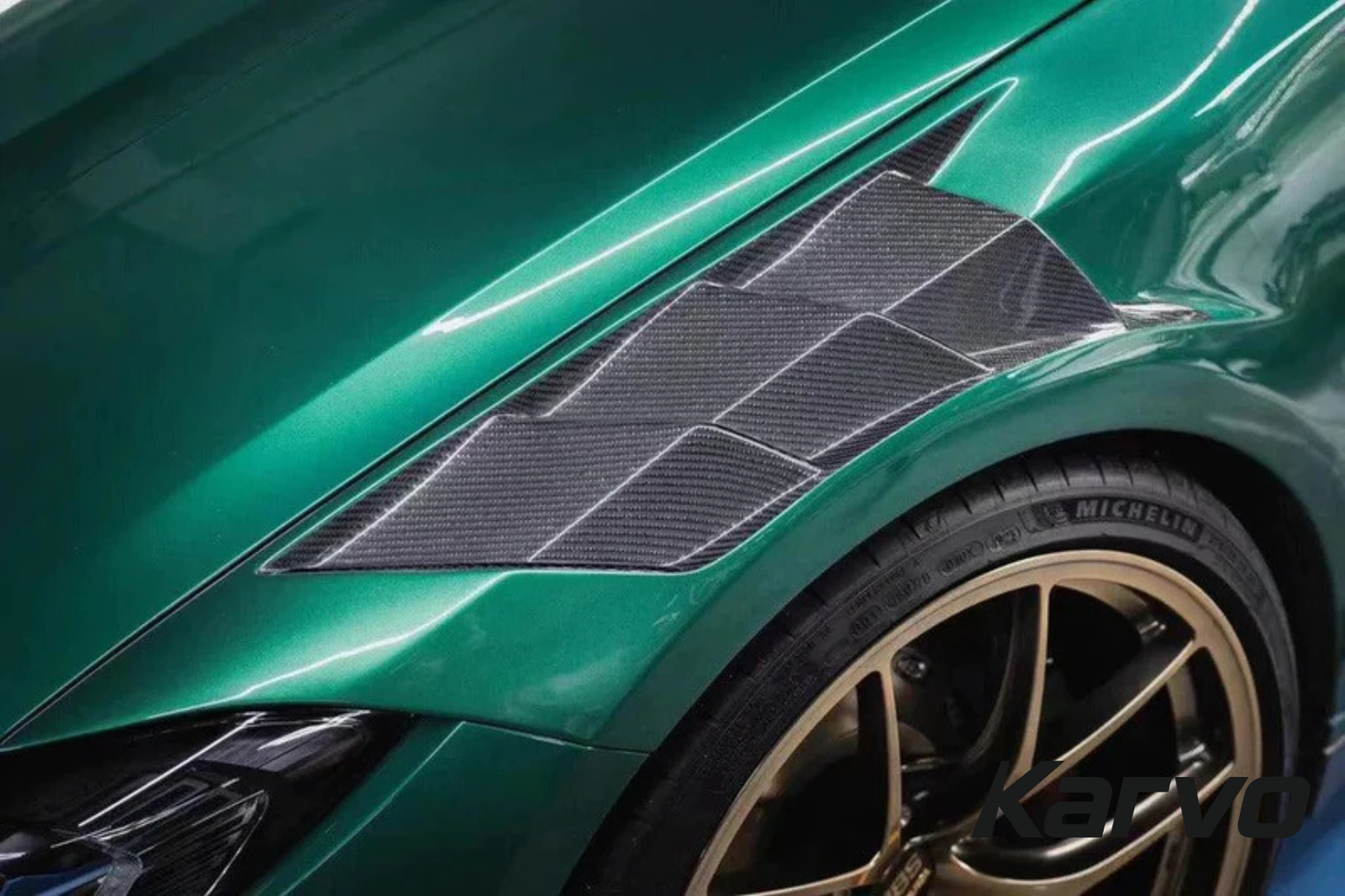 AE Style Dry Carbon Fiber Vented Fenders - BMW G80 M3/ G82 M4