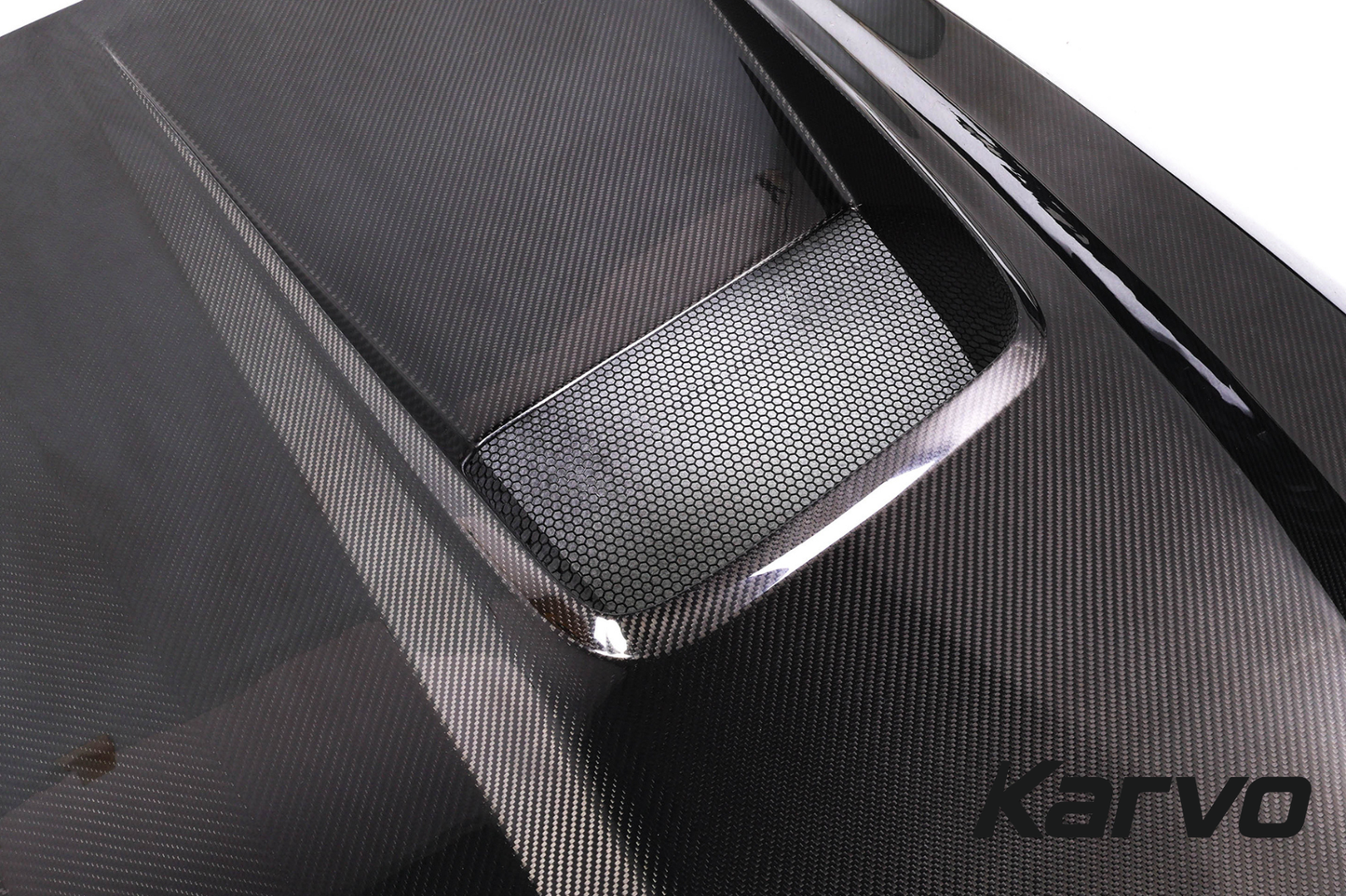 AN STYLE DRY CARBON HOOD - BMW G90/G99 M5