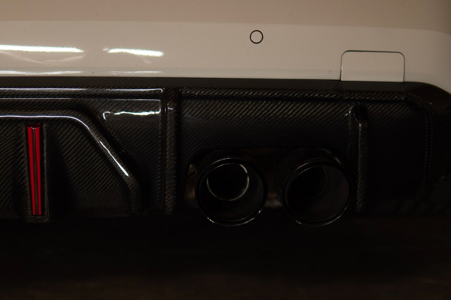 AK STYLE LED REAR DIFFUSER – DRY CARBON – BMW G80/G82