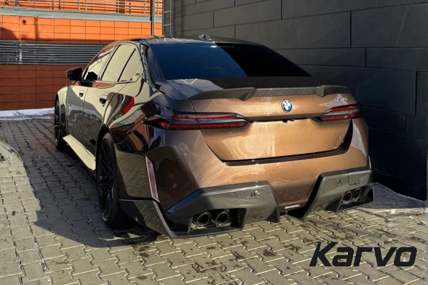 DRY CARBON FIBER MP STYLE REAR DIFFUSER - BMW G90/G99 M5